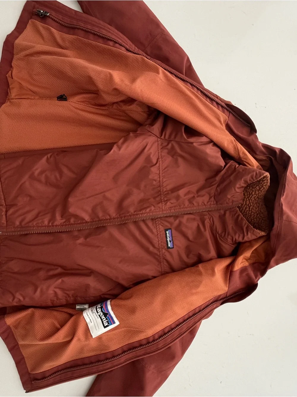 Patagonia Kids 4-in-1 Everyday Jacket in Rust Red size Small (7/8)